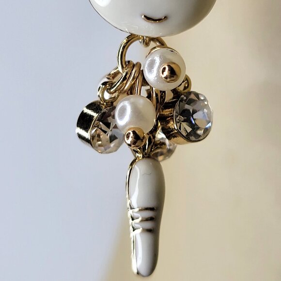 Crystal Cat Earrings White and Gold Enamelled Kitty Earrings - Picture 4 of 7